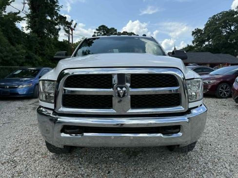 Used 2014 RAM 2500 Tradesman w/ Chrome Appearance Group AWD/4WD image 2