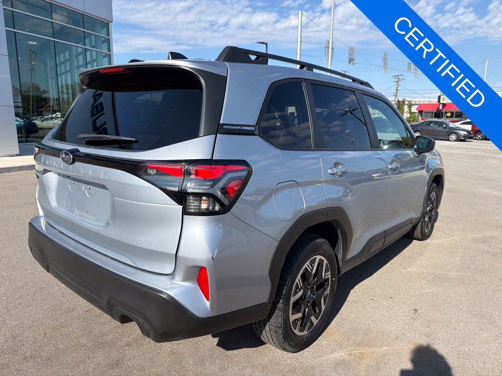 Certified 2025 Subaru Forester Premium AWD/4WD image 6