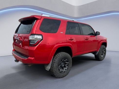 Used 2017 Toyota 4Runner SR5 Premium AWD/4WD image 5