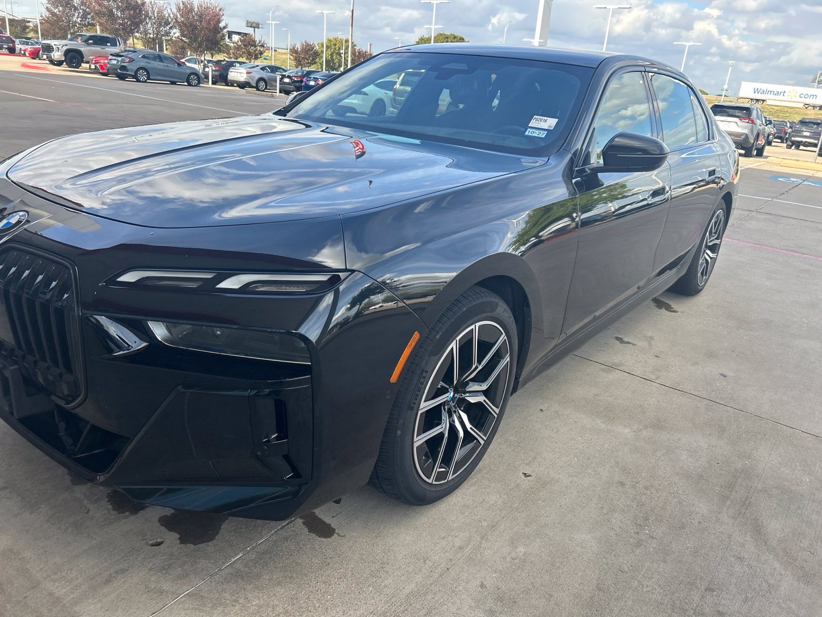 Used 2026 BMW 740i RWD image 1
