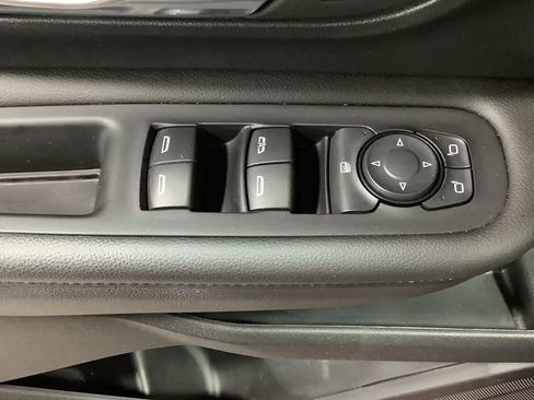 Used 2023 GMC Terrain SLE w/ Driver Convenience Package image 22