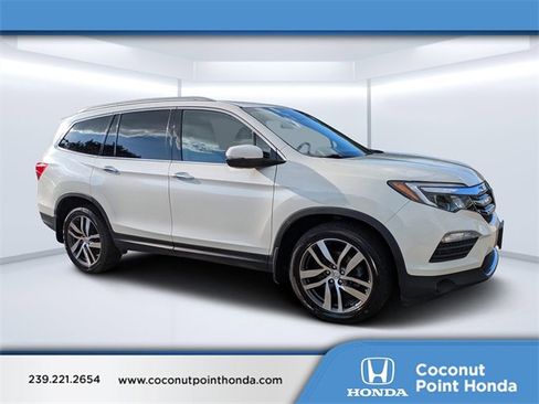 Used 2017 Honda Pilot Elite image 1