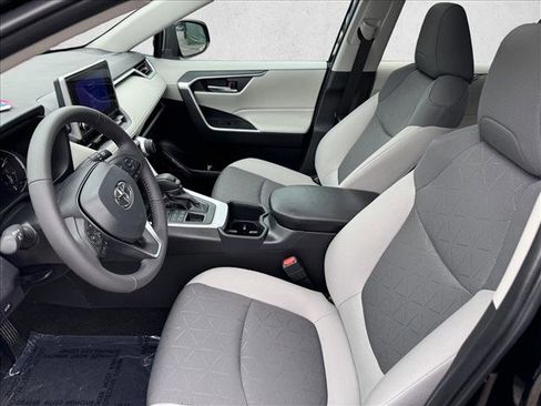 Certified 2025 Toyota RAV4 XLE w/ Convenience Package AWD/4WD image 10