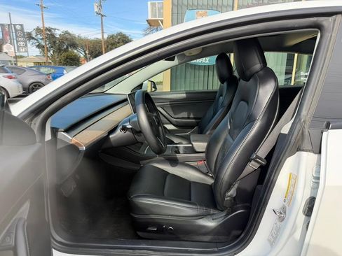 Used 2021 Tesla Model 3 Standard Range Plus RWD image 18