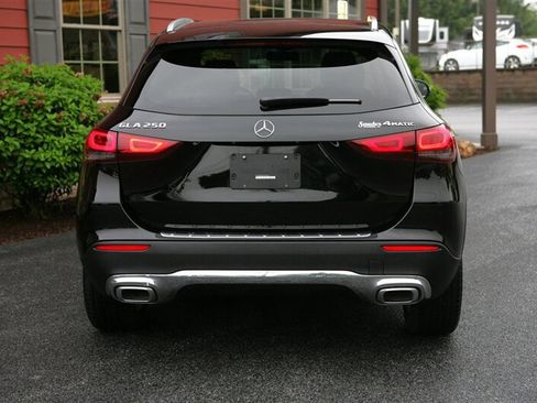 Used 2021 Mercedes-Benz GLA 250 4MATIC w/ Premium Package image 6