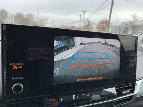 Used 2025 Toyota Sienna XLE image 20