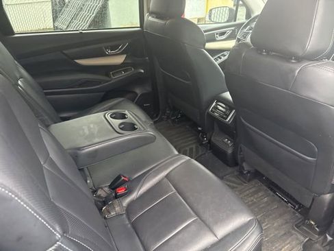 Used 2021 Subaru Ascent Limited w/ Technology Package image 19