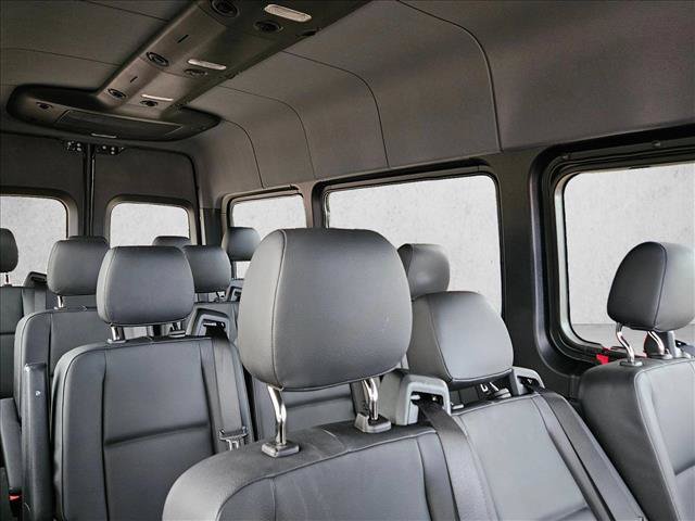 Used 2024 Mercedes-Benz Sprinter 2500 image 14