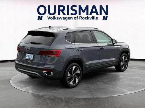 Used 2023 Volkswagen Taos SE AWD/4WD image 6