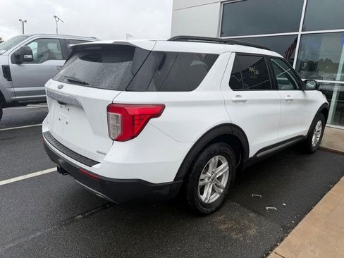 Used 2020 Ford Explorer XLT w/ Equipment Group 202A RWD image 3