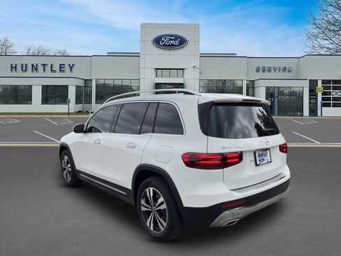 Used 2025 Mercedes-Benz GLB 250 4MATIC image 5