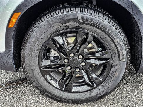 Used 2021 Chevrolet Blazer LT image 9