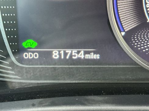 Used 2019 Lexus UX 250h w/ Premium Package image 30