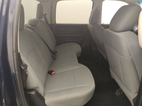 Used 2014 RAM 1500 Express RWD image 19
