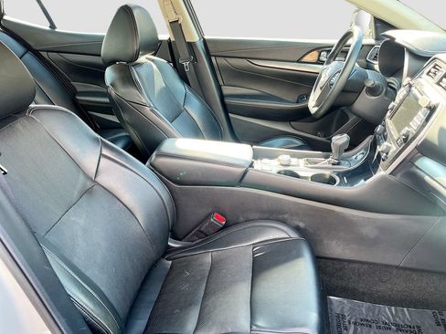 Used 2019 Nissan Maxima 3.5 SV w/ Floor Mat Group FWD image 28