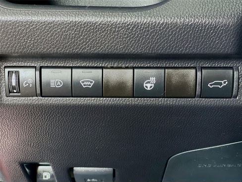 Used 2025 Toyota RAV4 XLE w/ Convenience Package AWD/4WD image 13