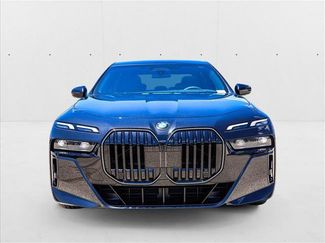 New 2025 BMW 760i xDrive video 2