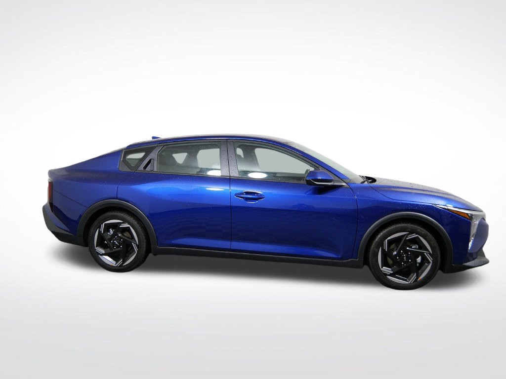 Used 2025 Kia K4 EX FWD image 2