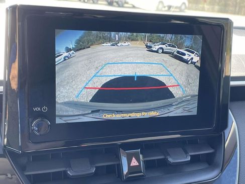 Used 2024 Toyota Corolla LE image 19