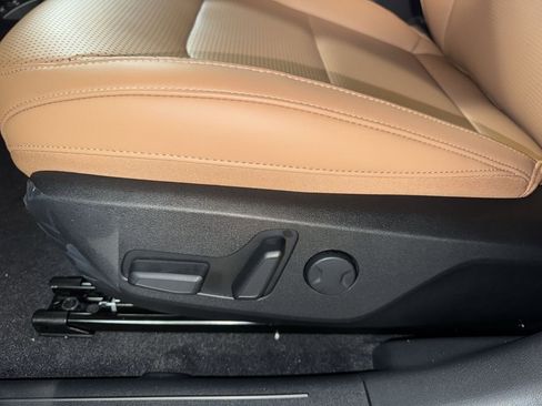 New 2025 Kia EV6 Wind image 17