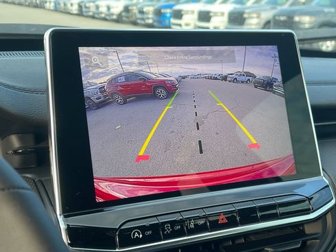 New 2026 Jeep Compass Latitude image 20