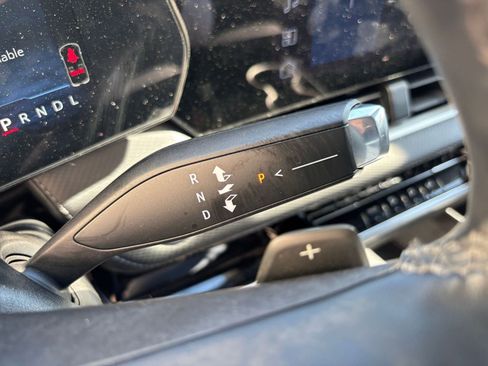 Used 2025 Chevrolet Equinox LT image 41