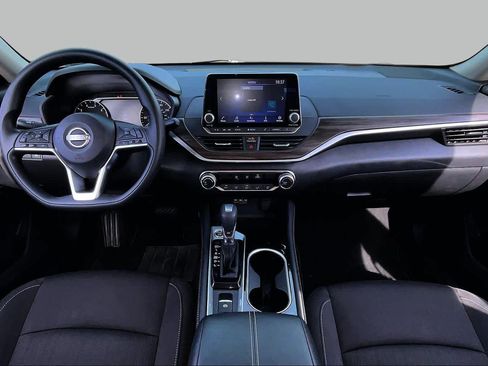 Used 2023 Nissan Altima 2.5 SV AWD/4WD image 13