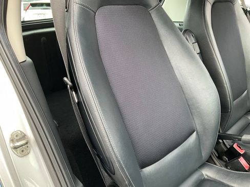 Used 2013 smart fortwo passion RWD image 35