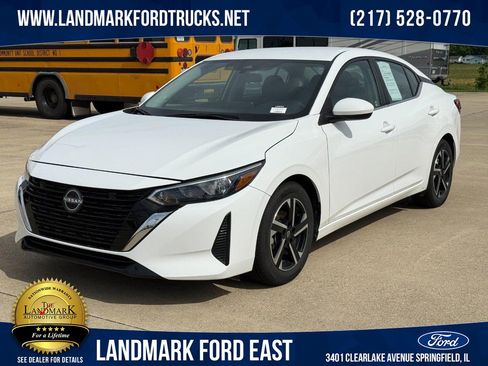 Used 2024 Nissan Sentra SV FWD image 1