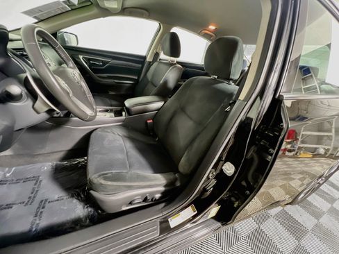 Used 2016 Nissan Altima 2.5 SR FWD image 15