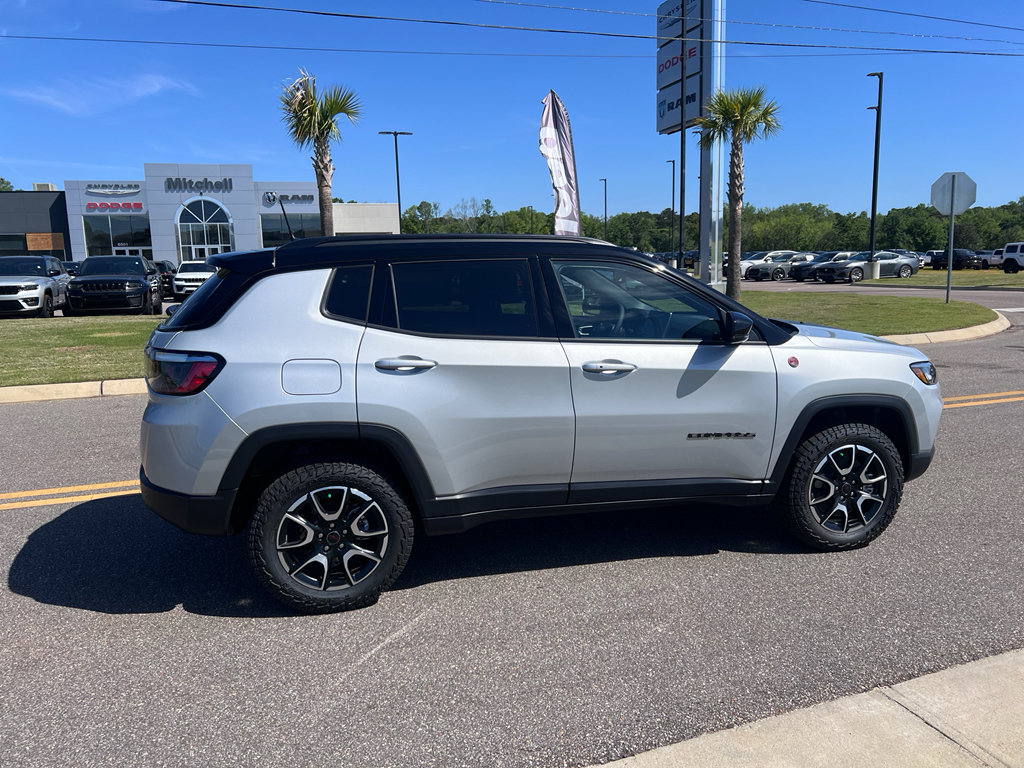 New 2026 Jeep Compass Trailhawk AWD/4WD image 6