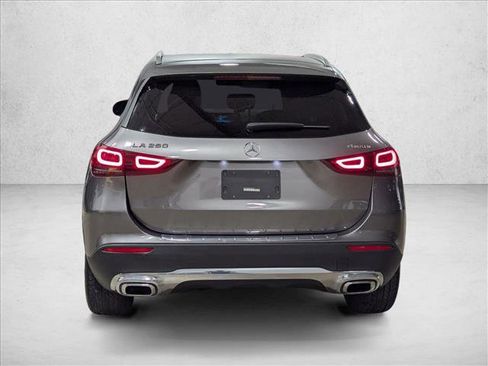 Certified 2023 Mercedes-Benz GLA 250 4MATIC w/ Premium Package image 7