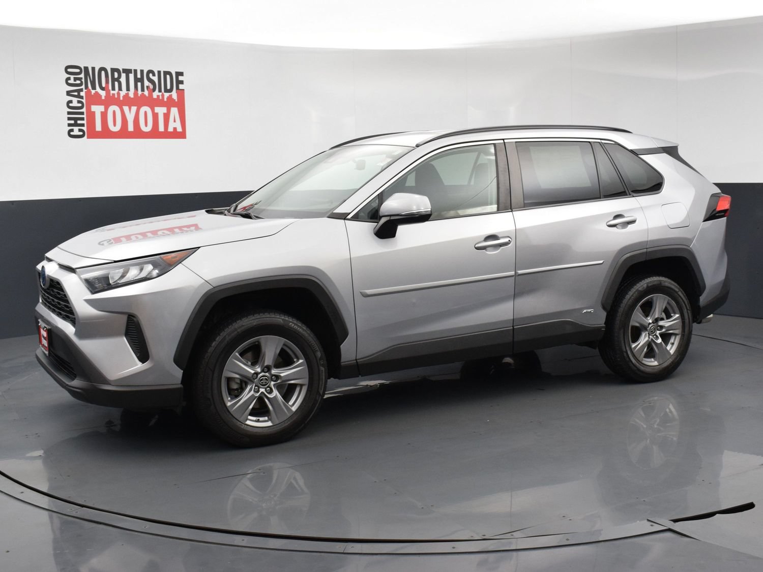 Used 2022 Toyota RAV4 LE AWD/4WD image 8