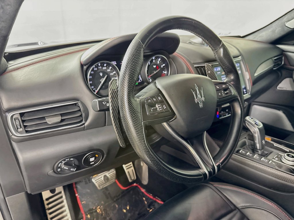 Used 2022 Maserati Levante Trofeo AWD/4WD image 10