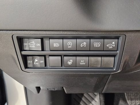New 2026 Toyota Tundra Platinum AWD/4WD image 14