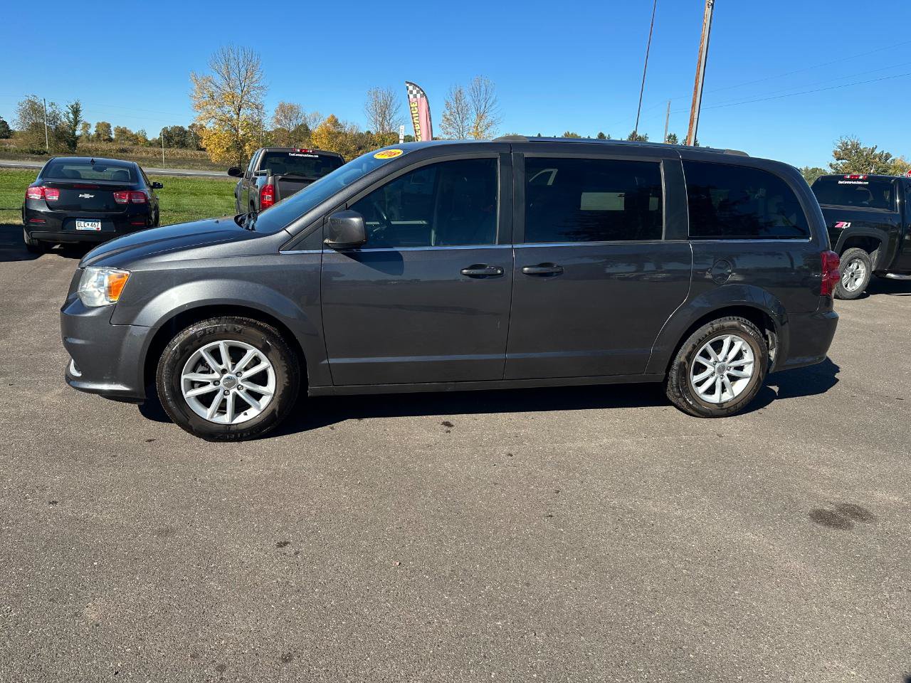 Used 2018 Dodge Grand Caravan SXT FWD image 10