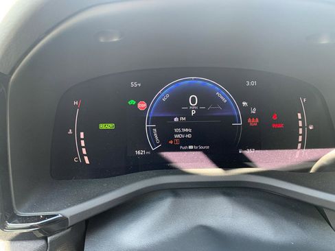 Used 2026 Toyota Camry LE image 11