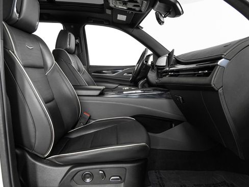 Used 2021 Cadillac Escalade Sport image 29