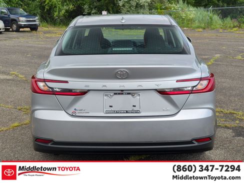 Certified 2025 Toyota Camry LE FWD image 4