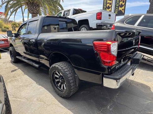 Used 2017 Nissan Titan SV AWD/4WD image 15