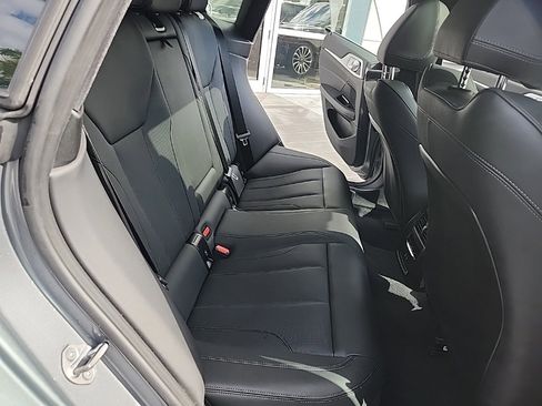 Used 2025 BMW i4 eDrive40 image 21