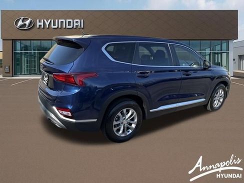 Used 2019 Hyundai Santa Fe SE image 5