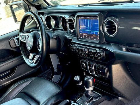 Used 2021 Jeep Wrangler Unlimited Sahara AWD/4WD image 26