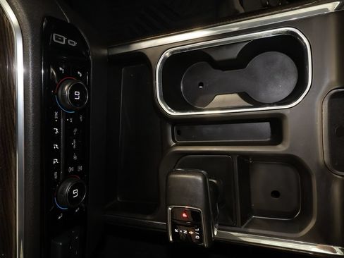 Used 2024 Chevrolet Silverado 1500 LT Trail Boss w/ Convenience Package II AWD/4WD image 16