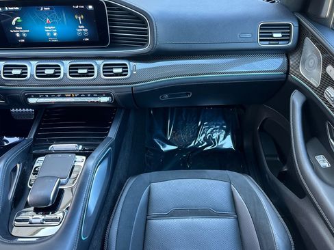 Certified 2022 Mercedes-Benz GLE 53 AMG White image 30