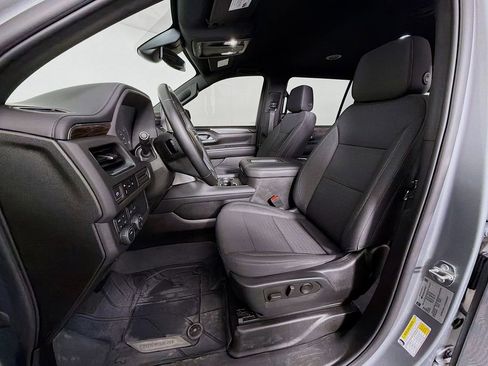 Used 2023 Chevrolet Suburban LS AWD/4WD image 12