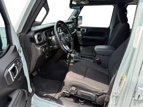 Used 2023 Jeep Wrangler Unlimited Sahara w/ Cold Weather Group AWD/4WD image 14