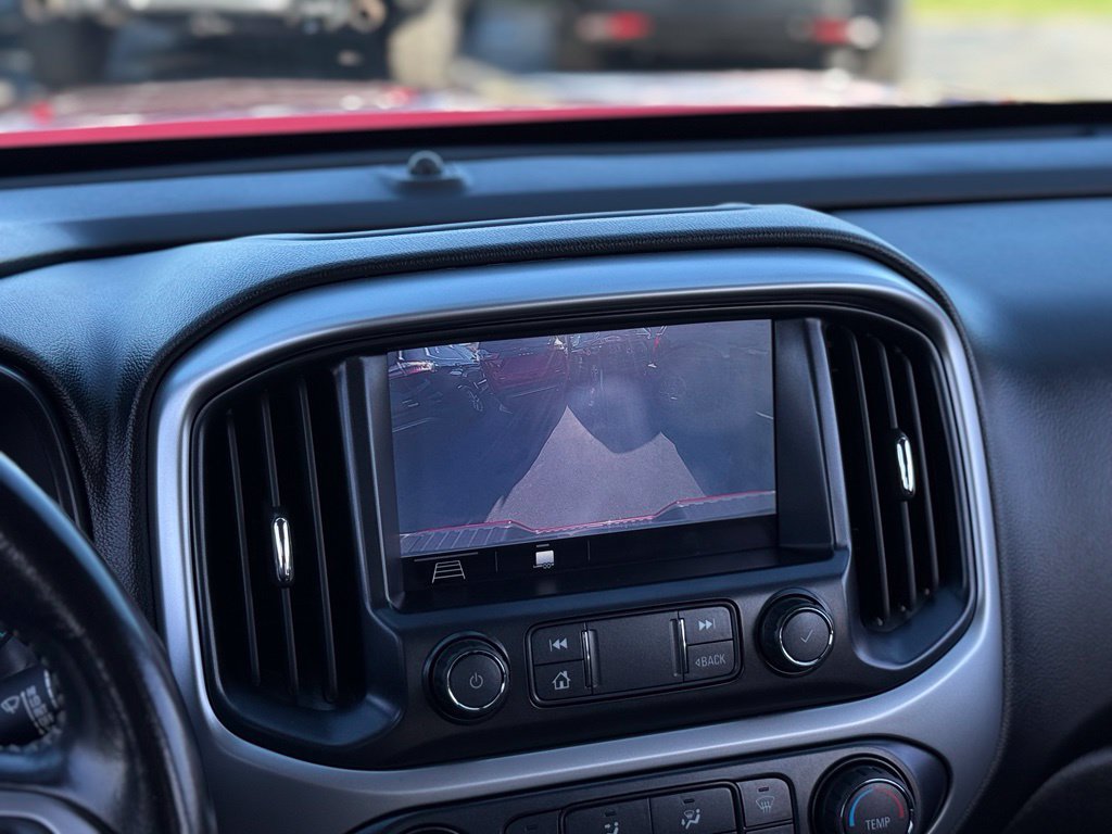 Used 2019 Chevrolet Colorado LT w/ LT Convenience Package AWD/4WD image 3