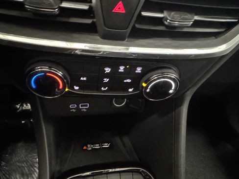 New 2026 Buick Encore GX Sport Touring image 21