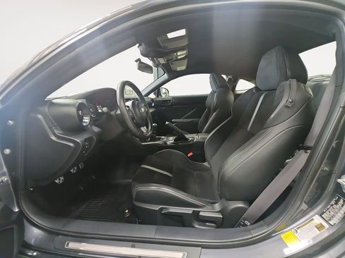 Used 2024 Toyota GR86 Premium RWD image 10